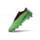 Tacón de Fútbol Nike Phantom 6 Low Elite FG Verde Dorado