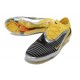 Tacón de Fútbol Nike Phantom 6 Low Elite FG Amarillo Negro Plateada